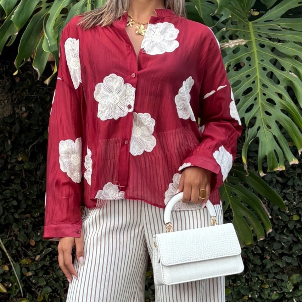ShopEvelynne Red Floral Appliqué Button-Up Blouse